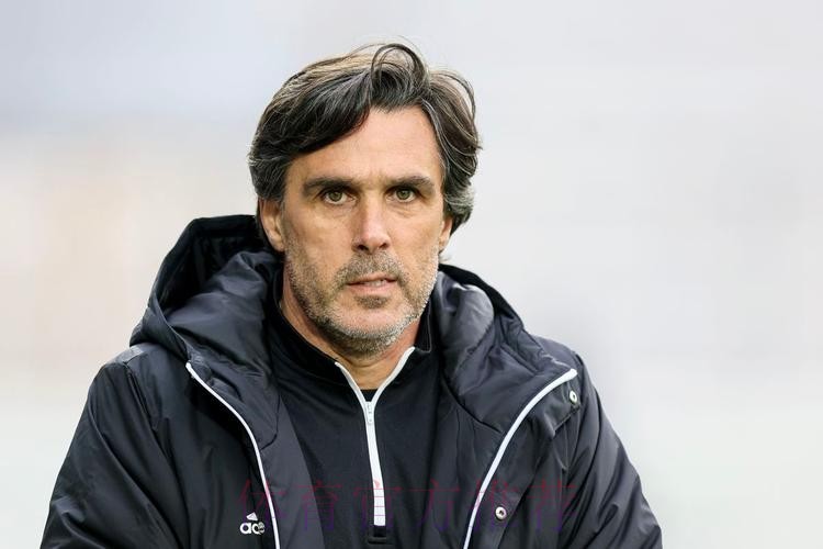 卡西:齐祖是伟大的教练 俱乐部要留下拉莫斯